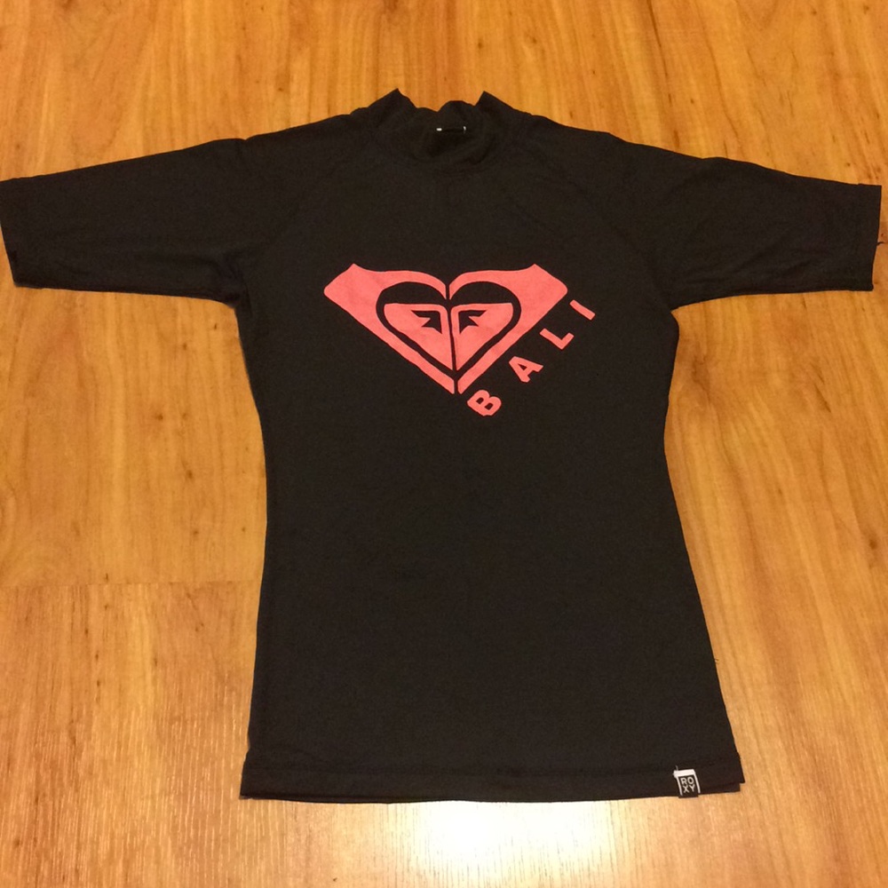Roxy rash guard size 6